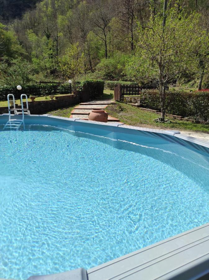 Casa Vacanze Il Boscaccio "Casa Massimo" Fornovolasco Exterior foto