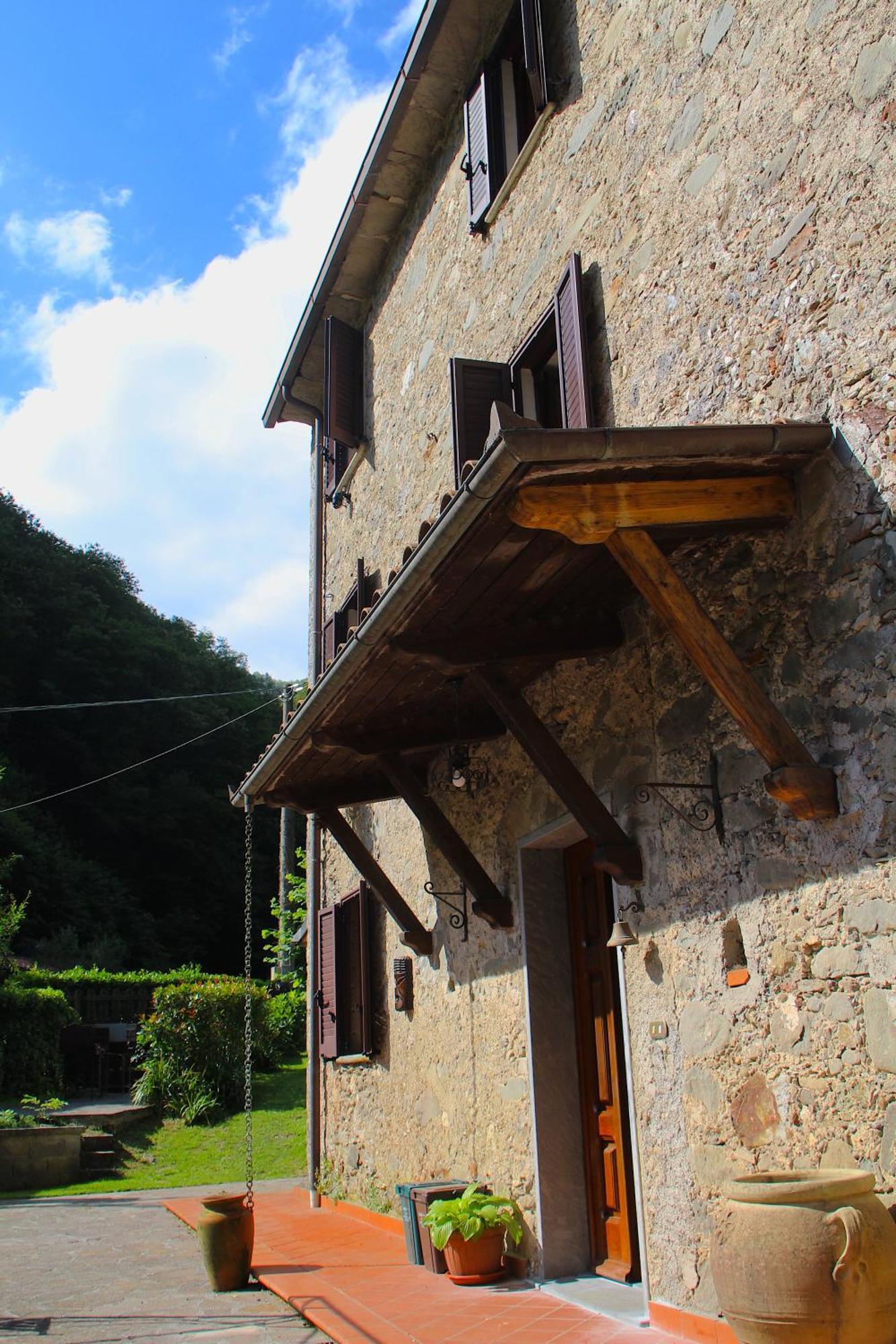 Casa Vacanze Il Boscaccio "Casa Massimo" Fornovolasco Exterior foto
